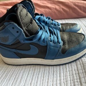 Jordan Kids Sneakers - Black and Blue